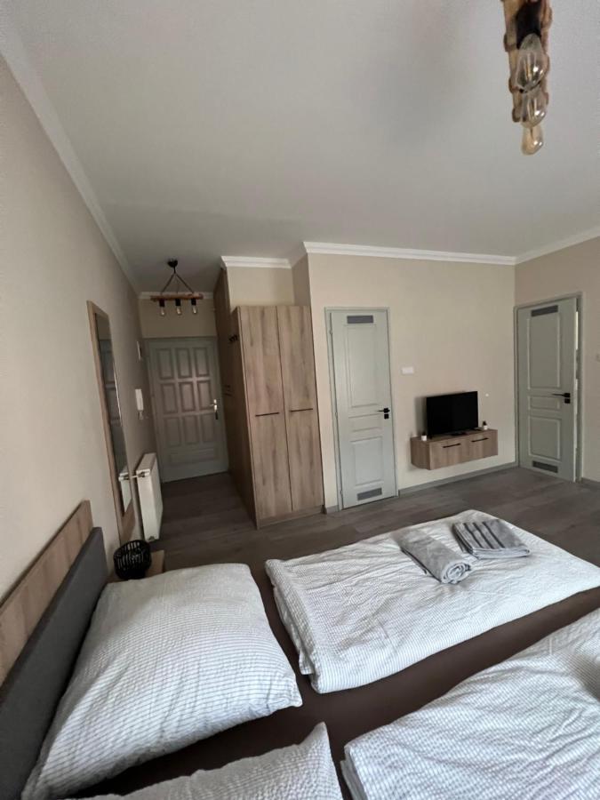 Alina Apartmanok Hajduszoboszlo Exterior photo