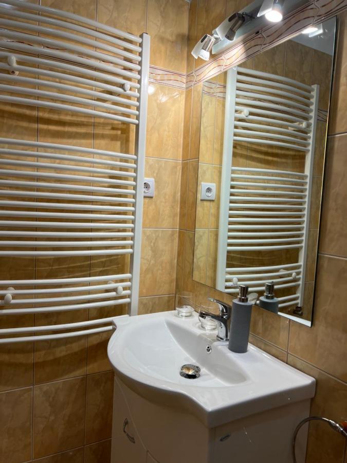 Alina Apartmanok Hajduszoboszlo Exterior photo