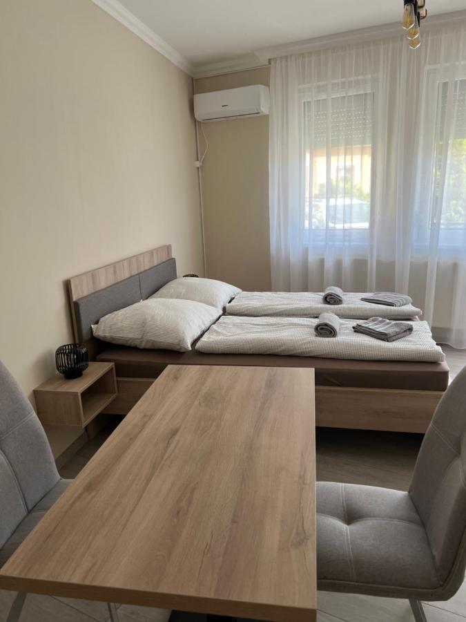 Alina Apartmanok Hajduszoboszlo Exterior photo